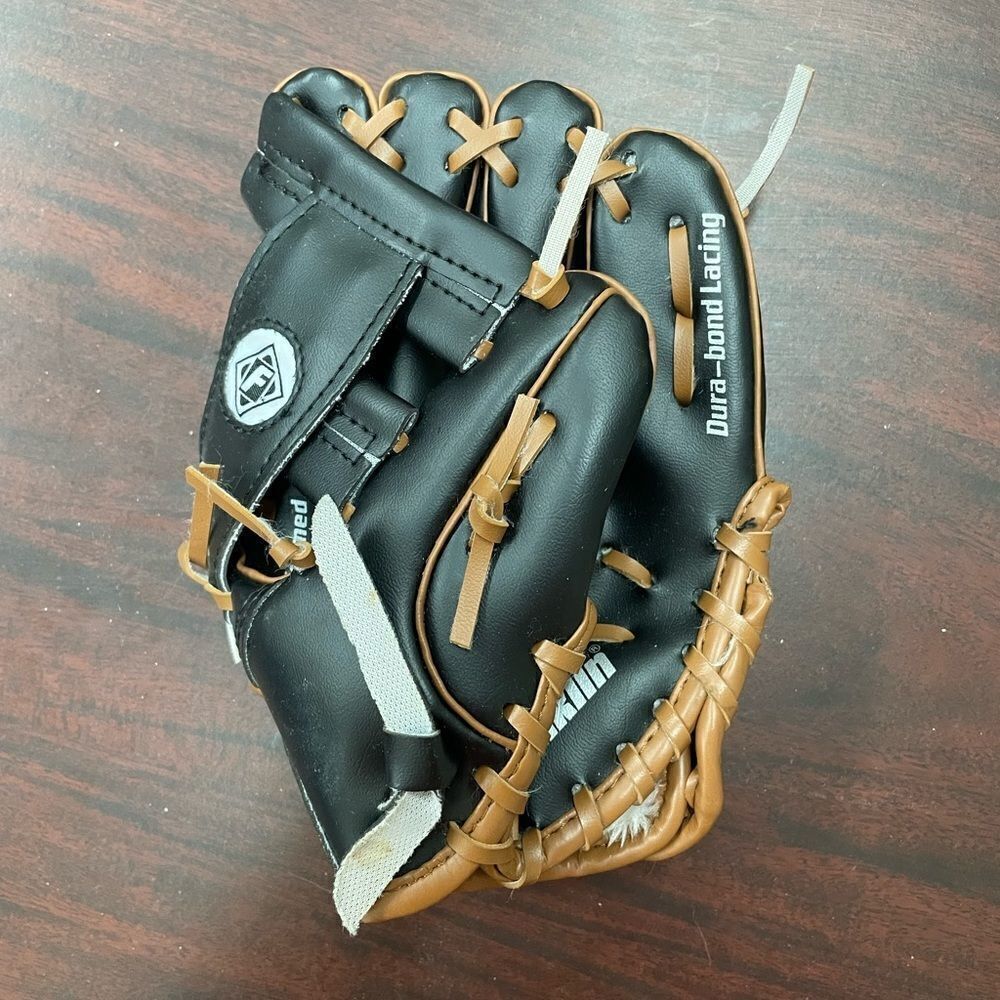 Franklin Ready To Play Baseball Glove